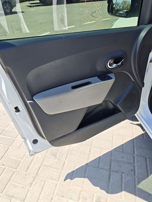 Рено докер Рено кенго Renault dokker kangoo