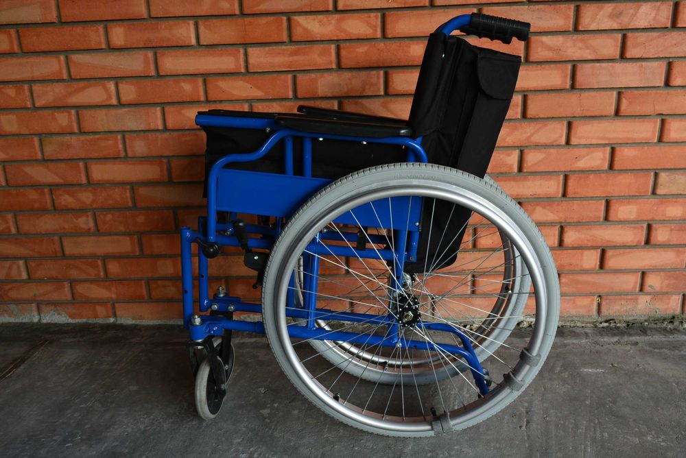 Інваліднє крісло (візок)