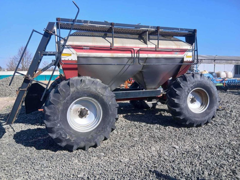 Бункер зерновий сівалки Amity Fargo Air 2800
