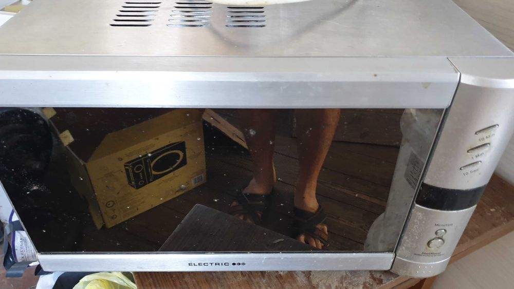 Kuchenka mikrofalowa sprawna