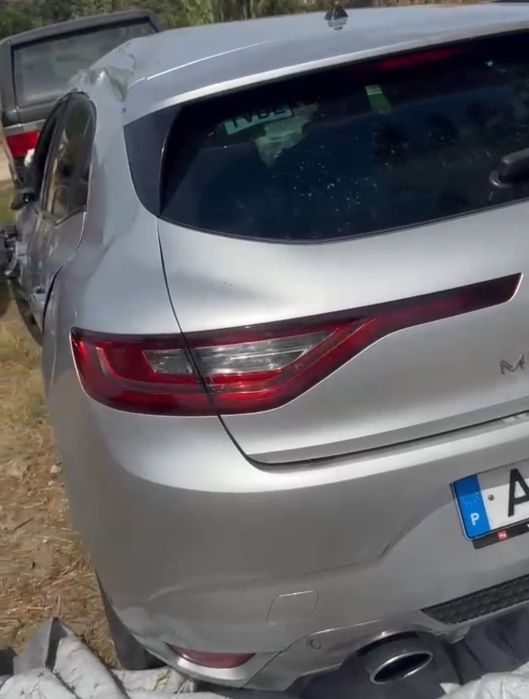 Peças para Renault Mégane RFB BH2 versão especial da GT Line de  Dezembro de 2020 1.5 Gasóleo 7000 km