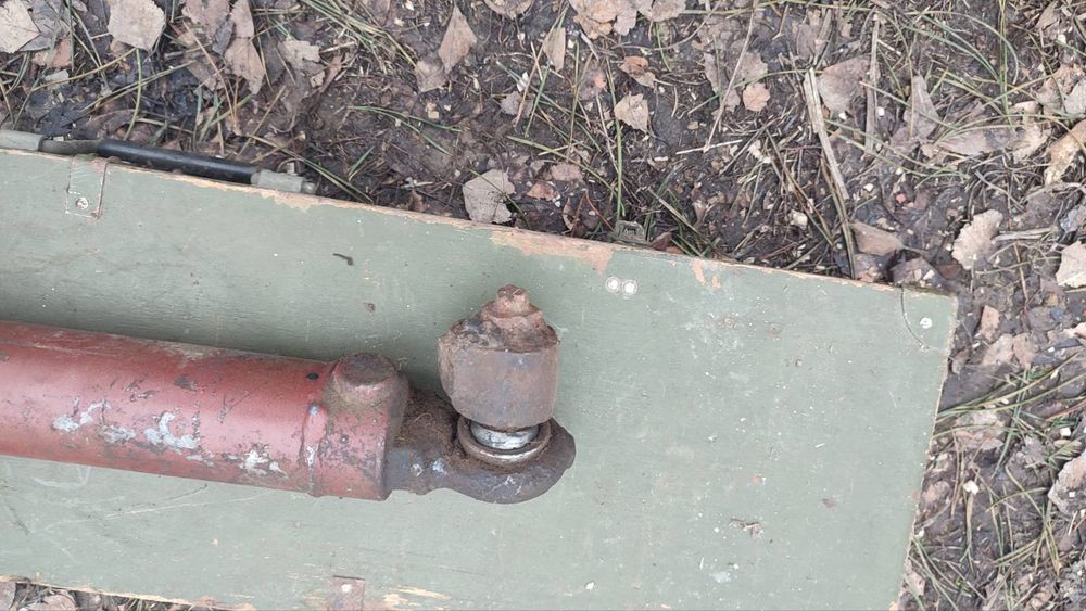 Циліндр для гідроруля