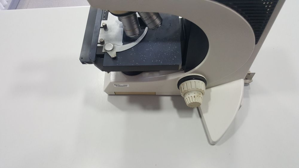 Microscópio Leica