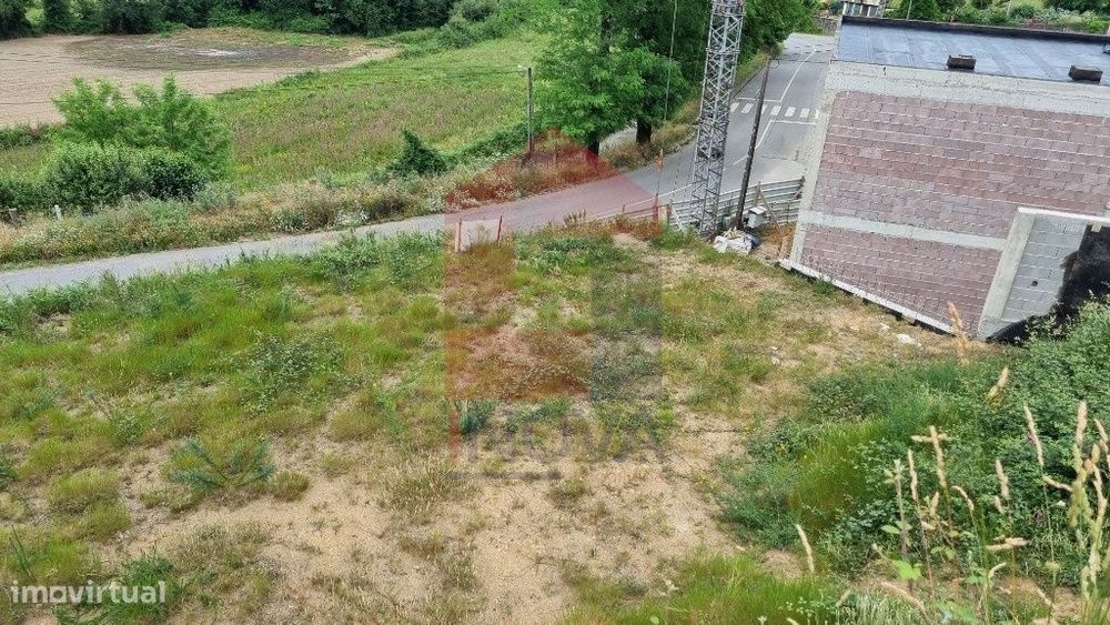 Terreno para construção — Atiães, Braga