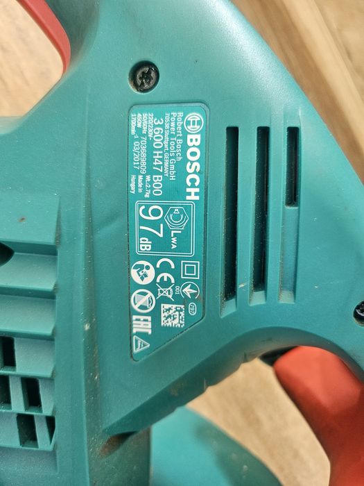 Bosch przewodowe nożyce do żywopłotu