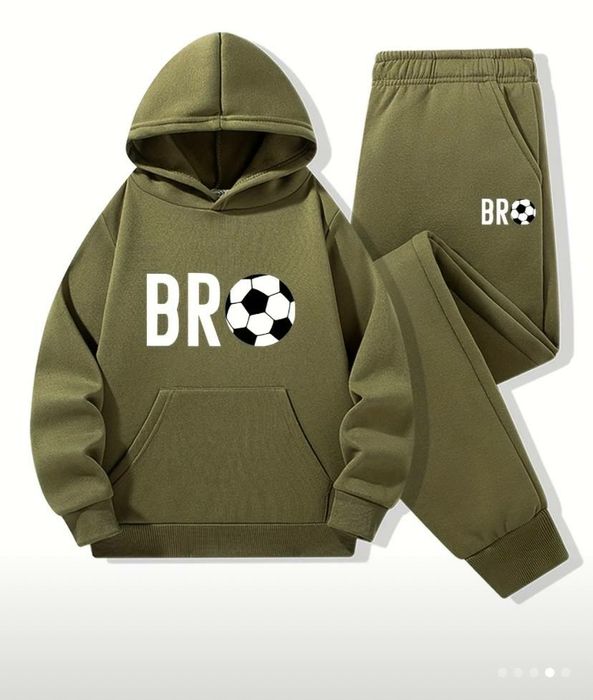 Спортивний теплий костюм