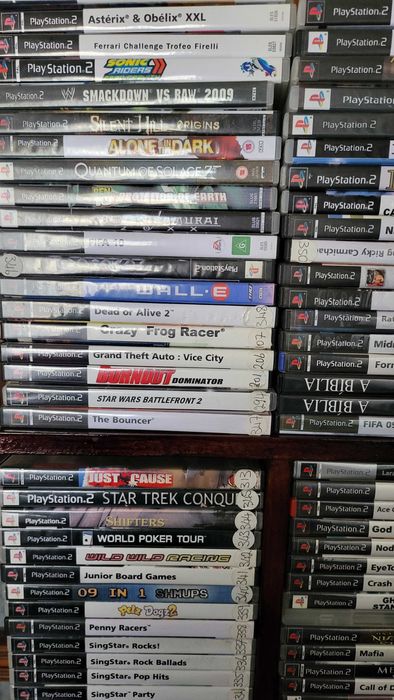 Playstation  2 como nova e 360 jogos