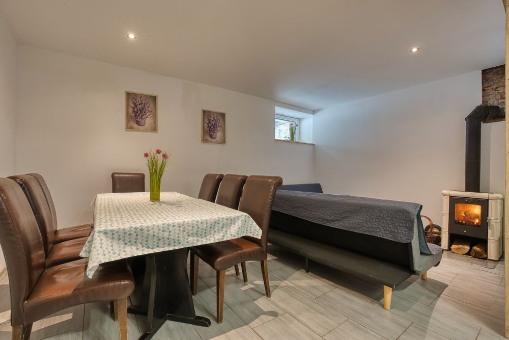 Tanie pokoje w centrum, balia, parking, ogólnodostępna kuchnia.