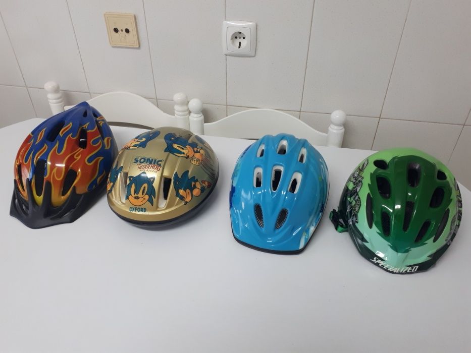 Capacetes de criança 4 unidades