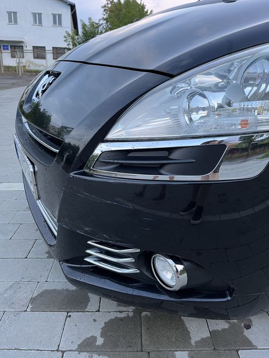 Exlusive Pegout 5008 2010