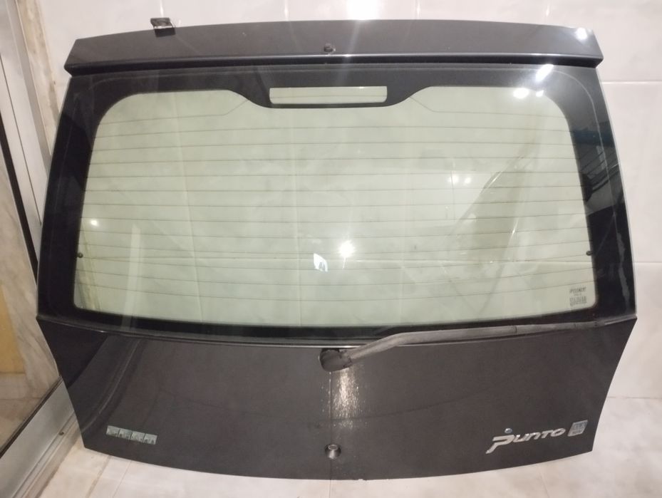 Bagageira Fiat Punto 2000 cinzenta