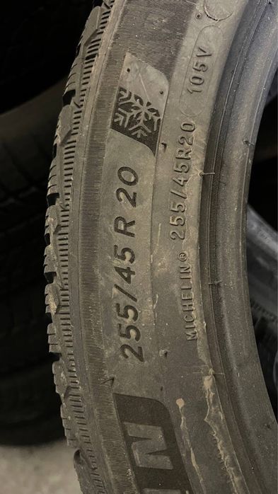 Комплект 255 45 20 michelin pilot alpin 5