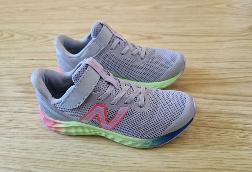 Кросівки для дівчинки New Balance 35 розмір (стелька 21см) Original