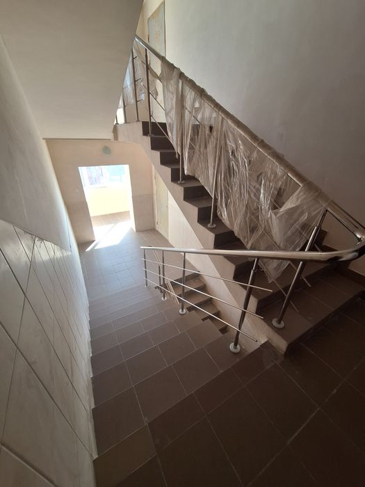 2ка, центр, Симфония 80кв. - 72000д. (і1