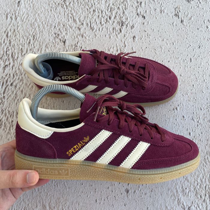 38.5 39 43 оригінал adidas handball spezial burgundy жіночі кеди jr8726