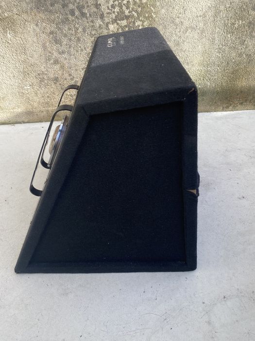 Subwoofer em bom estado