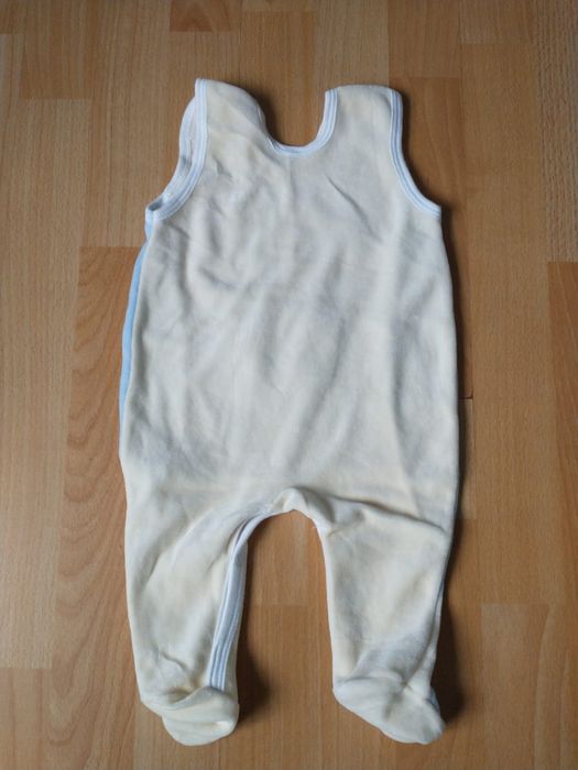 Komplet kaftanik + śpioszki chłopięcy welurowy R.56/62 stan IDEALNY