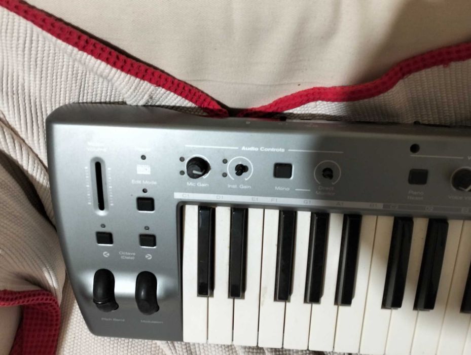 Teclado M-AUDIO estimado