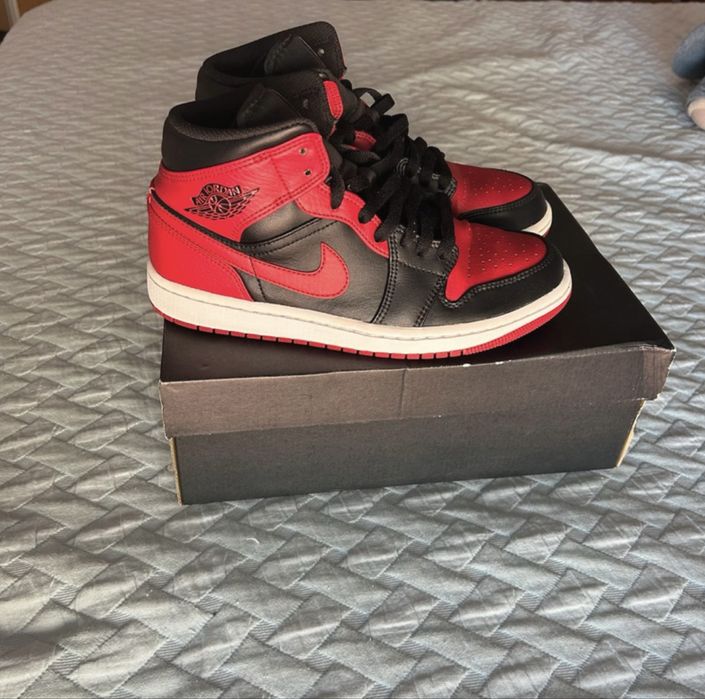 air jordan 1 mid