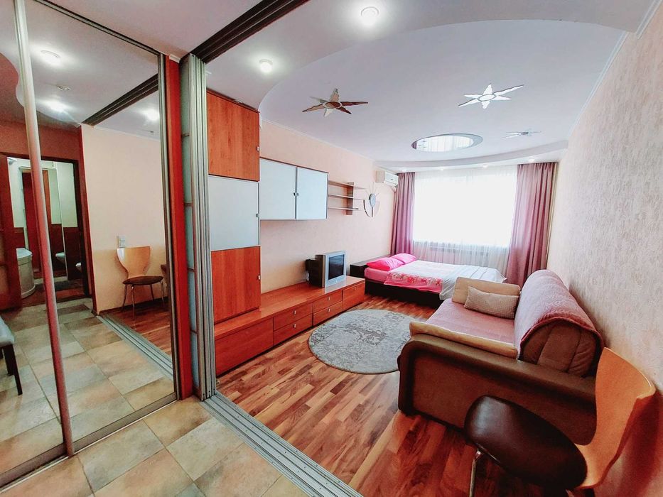 свободно 24.03 пр-т Героев Сталинграда(В.Ивасюка)35, метро Минская