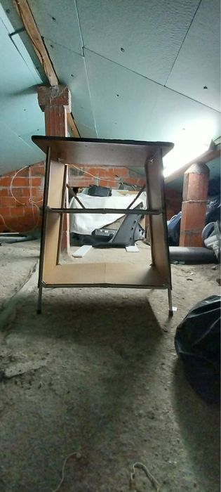 Mesa de apoio campismo ou para arrumos desdobravel