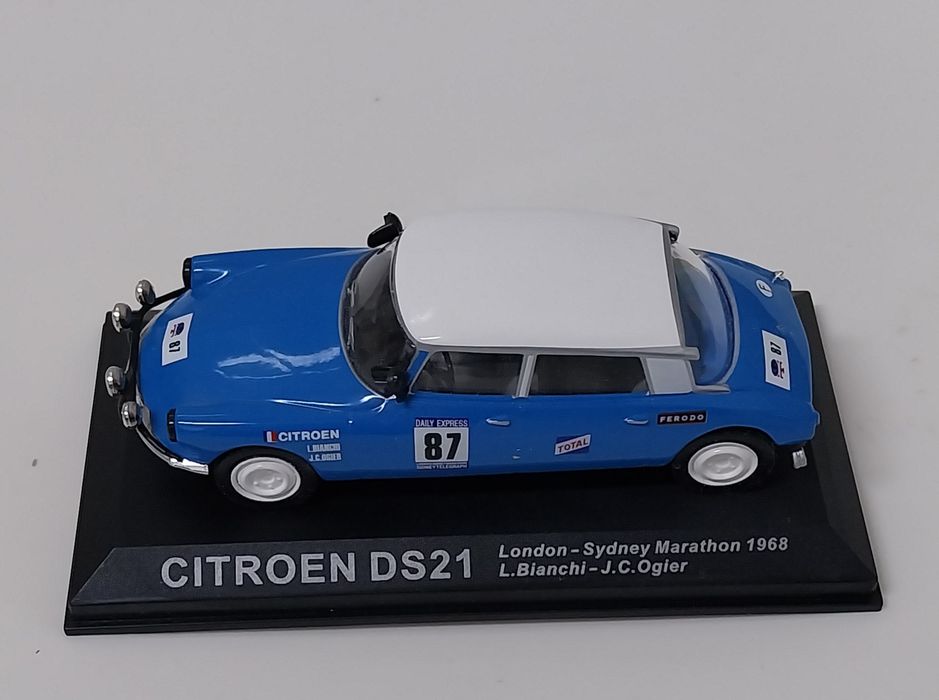 Miniatura Citroën DS21 em escala 1/43