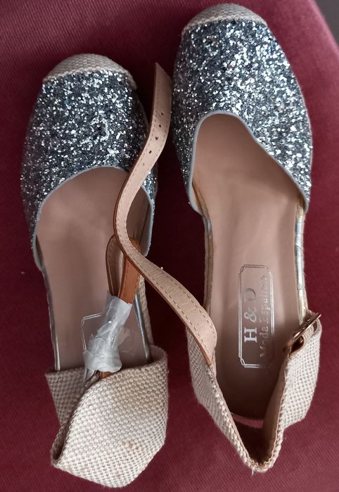 Sandálias cunha corda