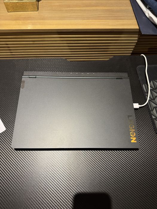 Portátil gaming Lenovo legion 5 15IMH05