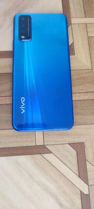 Продам телефон vivo