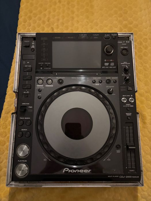 Cdj2000 nexus+ flight case