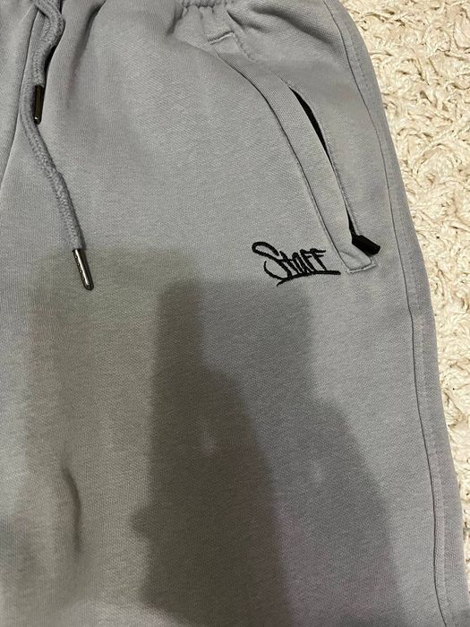 Сірі спортивні штани теплі