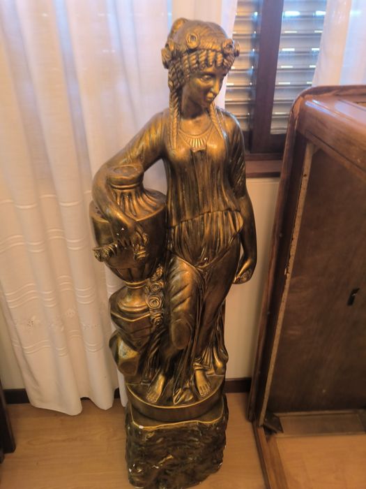 Estátua decorativa