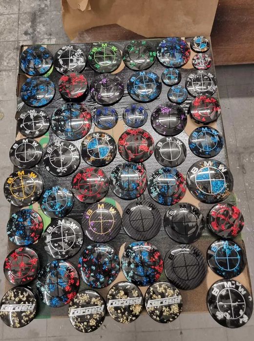 Símbolos BMW Carbono (Capô, Mala, Jantes, Volante) Personalizável