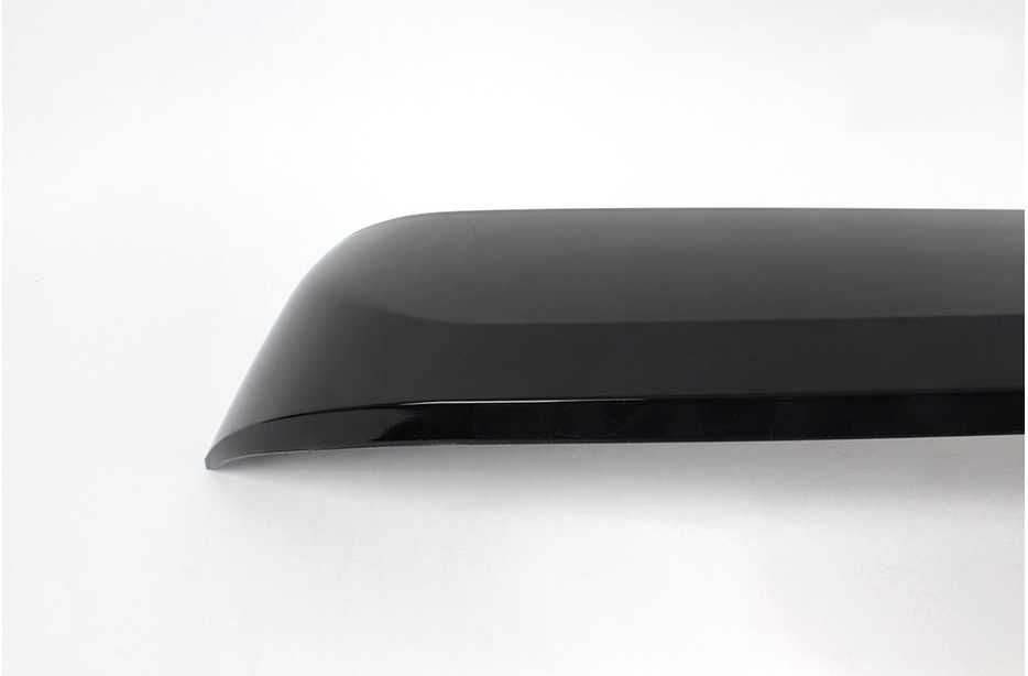 Спойлер Toyota Camry 70 Бленда на заднє скло чорний глянець