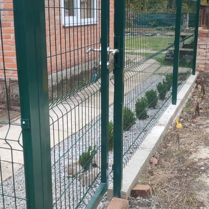 Забор из сварной сетки 3 д. Калитки. Ворота. Ограждение.Вольеры