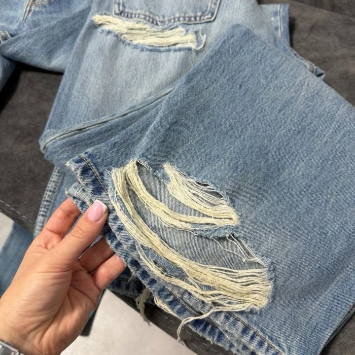 Джинси boyfriend з подертостями Zara бестселер