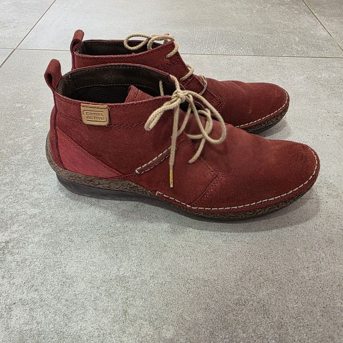 Camel Active wiązane skórzane botki bordo