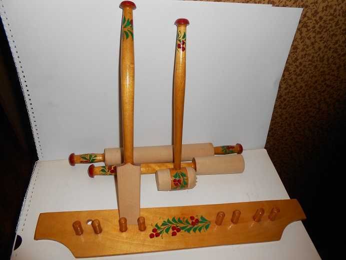 Продам новые  игрушки  из дерева производства СССР