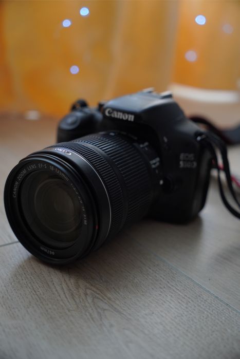 Фотоапарат Canon 550D обʼєктив 18-135