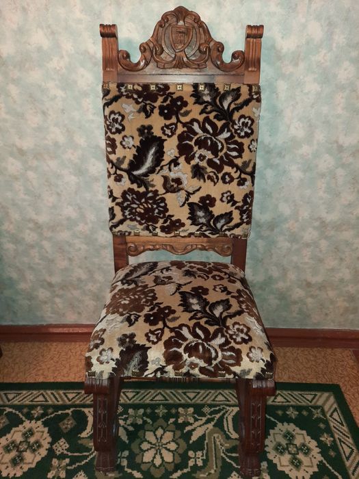 Румынская мебель Испанский ренессанс.