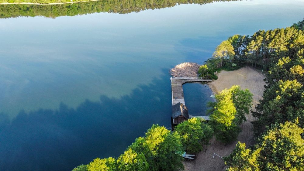 Domek nad jeziorem z własną linią brzegową , apartament, kwater