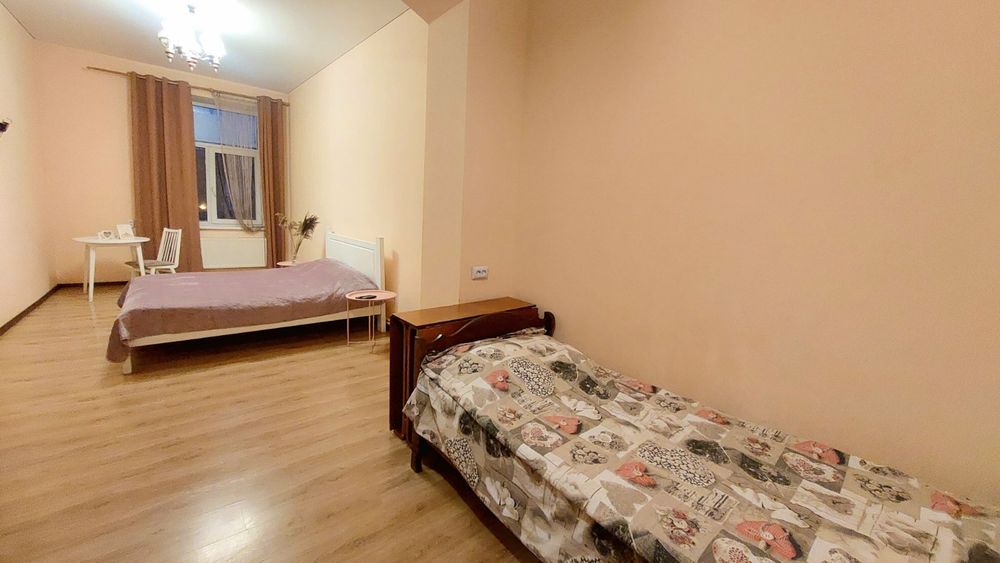 Вільна погодинна подобова квартира в центрі вул Чорновола