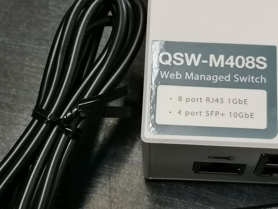 Switch Qnap QSW-M408S