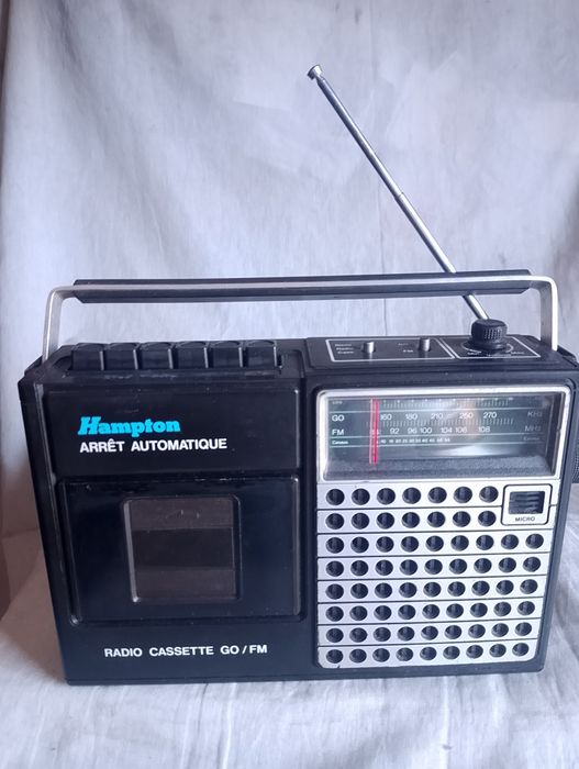 Rádio portátil, bom estado