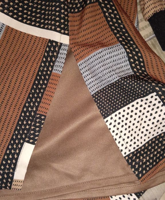 Жіноча сукня на підкладці