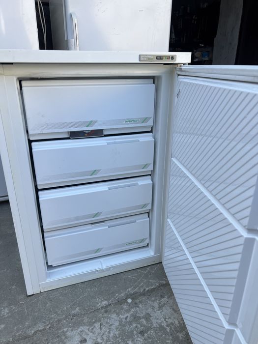 Морозильна камера Privileg oko SuperFrost 125 L
