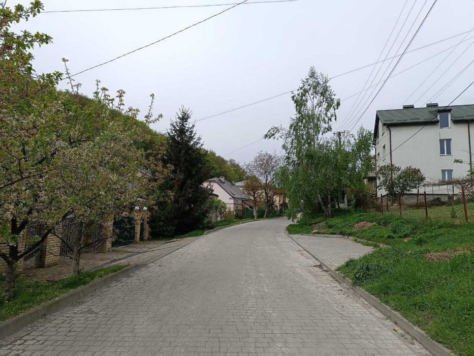 Продаж чудової ділянки пд приватний будинок