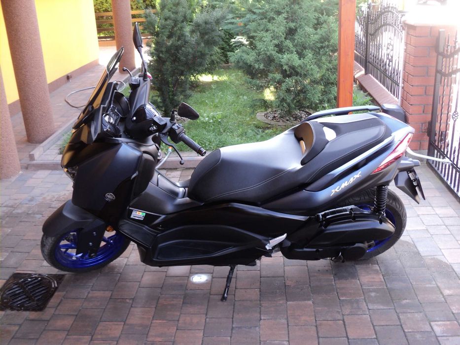 SPRZEDAM YAMAHA X MAX jak nowa z małym przebiegiem 4000km