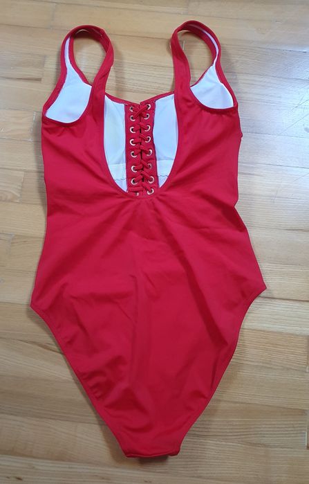 Красный купальник слитный, червоний купальник