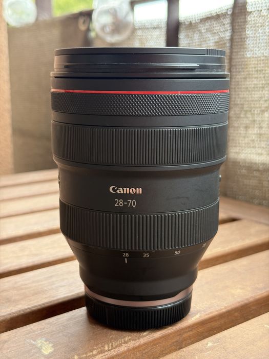 Canon 28-70 f2.0 Używany.
